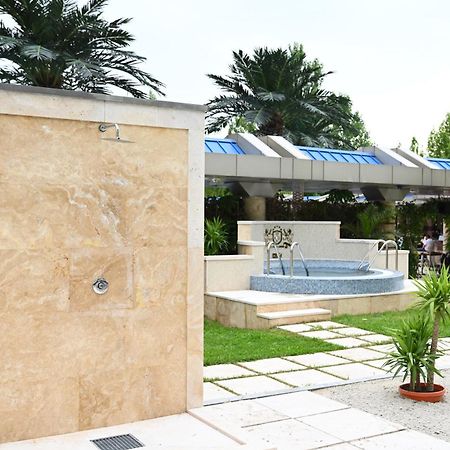 Multi Grand Pharaon Hotel Ptghni Екстер'єр фото