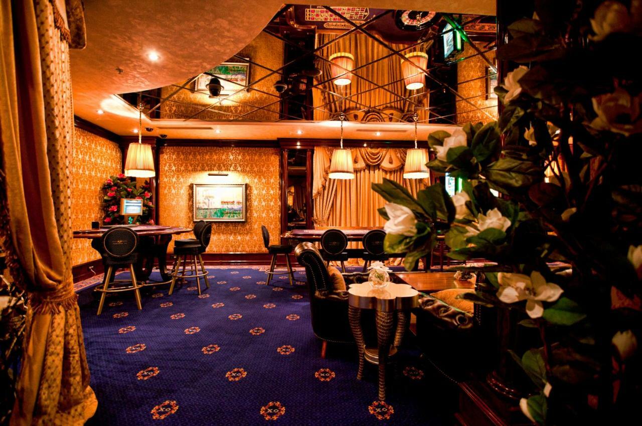 Multi Grand Pharaon Hotel Ptghni Екстер'єр фото