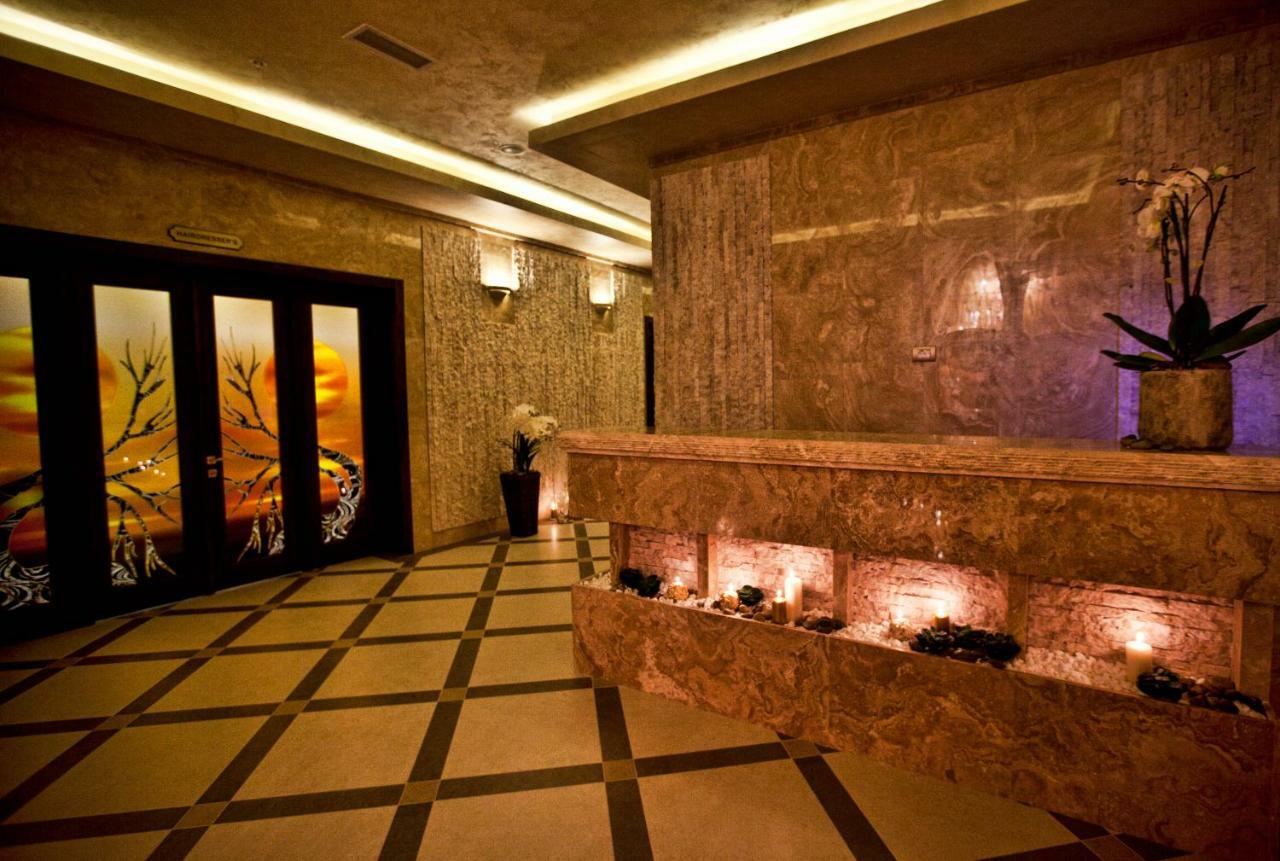 Multi Grand Pharaon Hotel Ptghni Екстер'єр фото